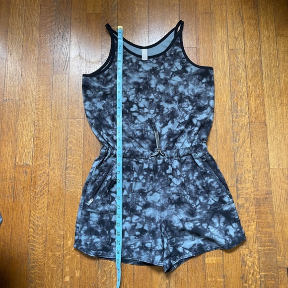 ATHLETA GIRL ON THE GO CAMO ROMPER Gray Tie Dye Sz XL 14 - Picture 4 of 9